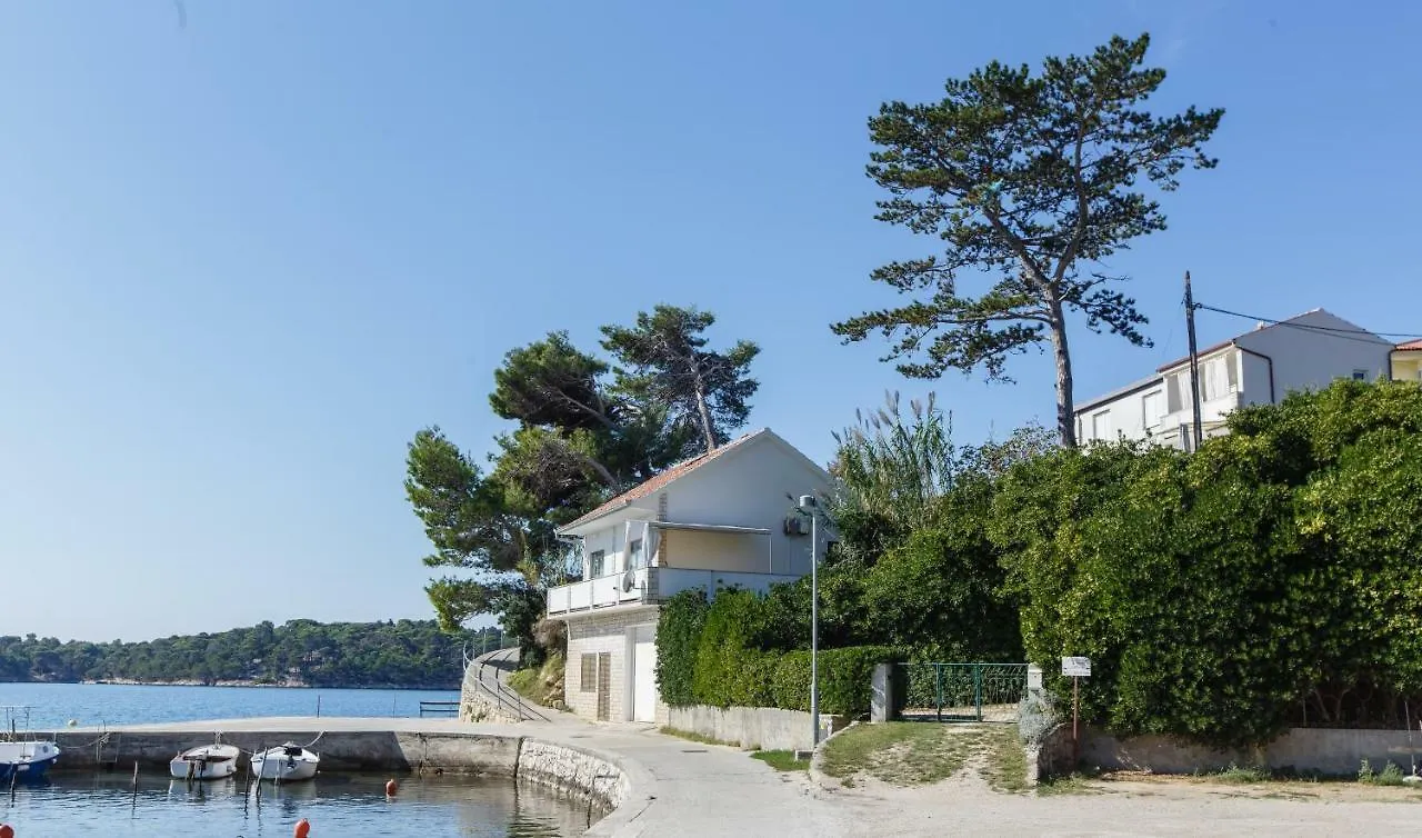 Apartments Maris Rab Town