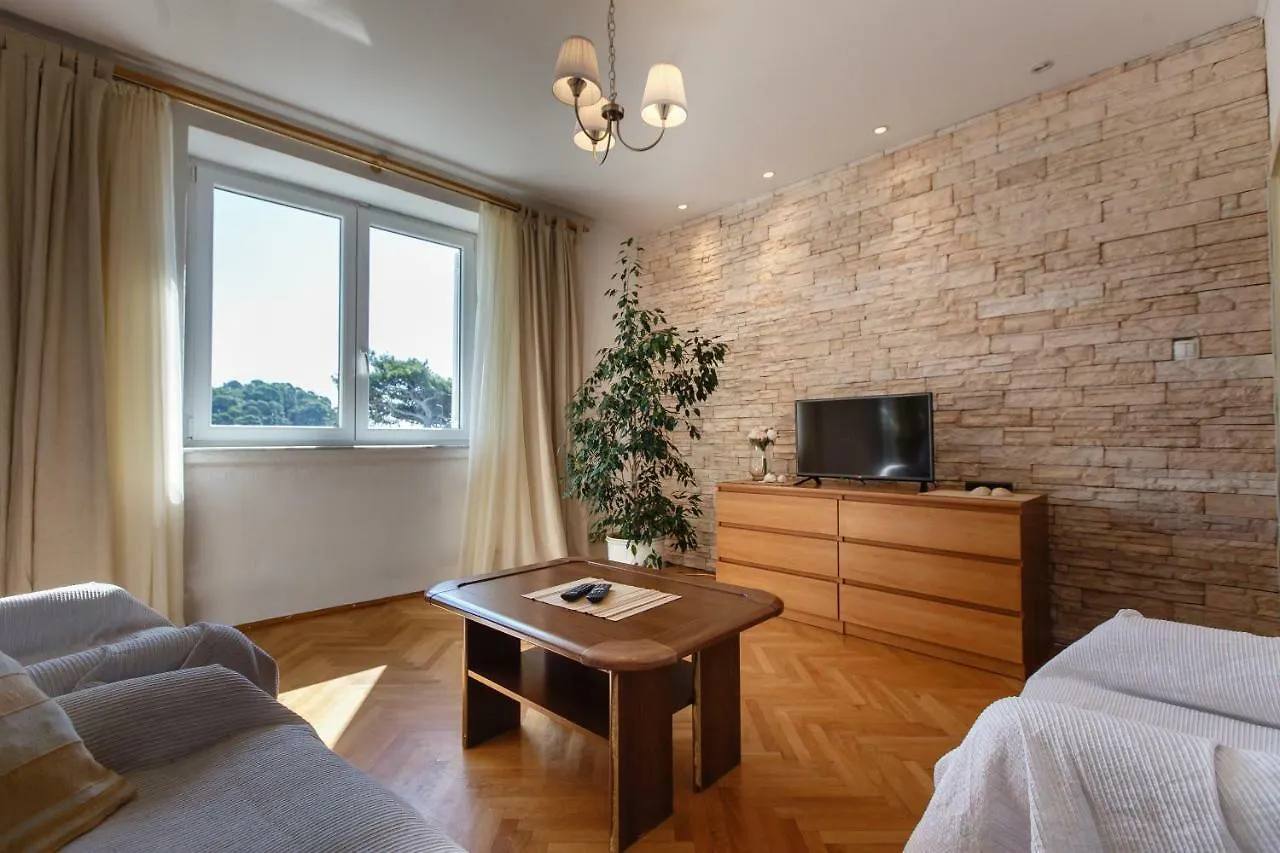 Apartments Maris Rab Town